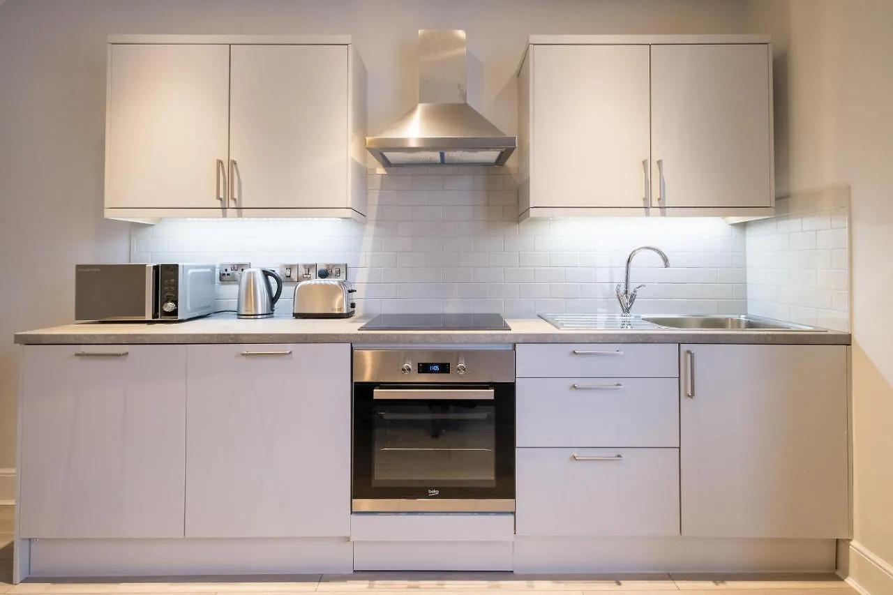 Beautiful Central Apartment 브라이턴