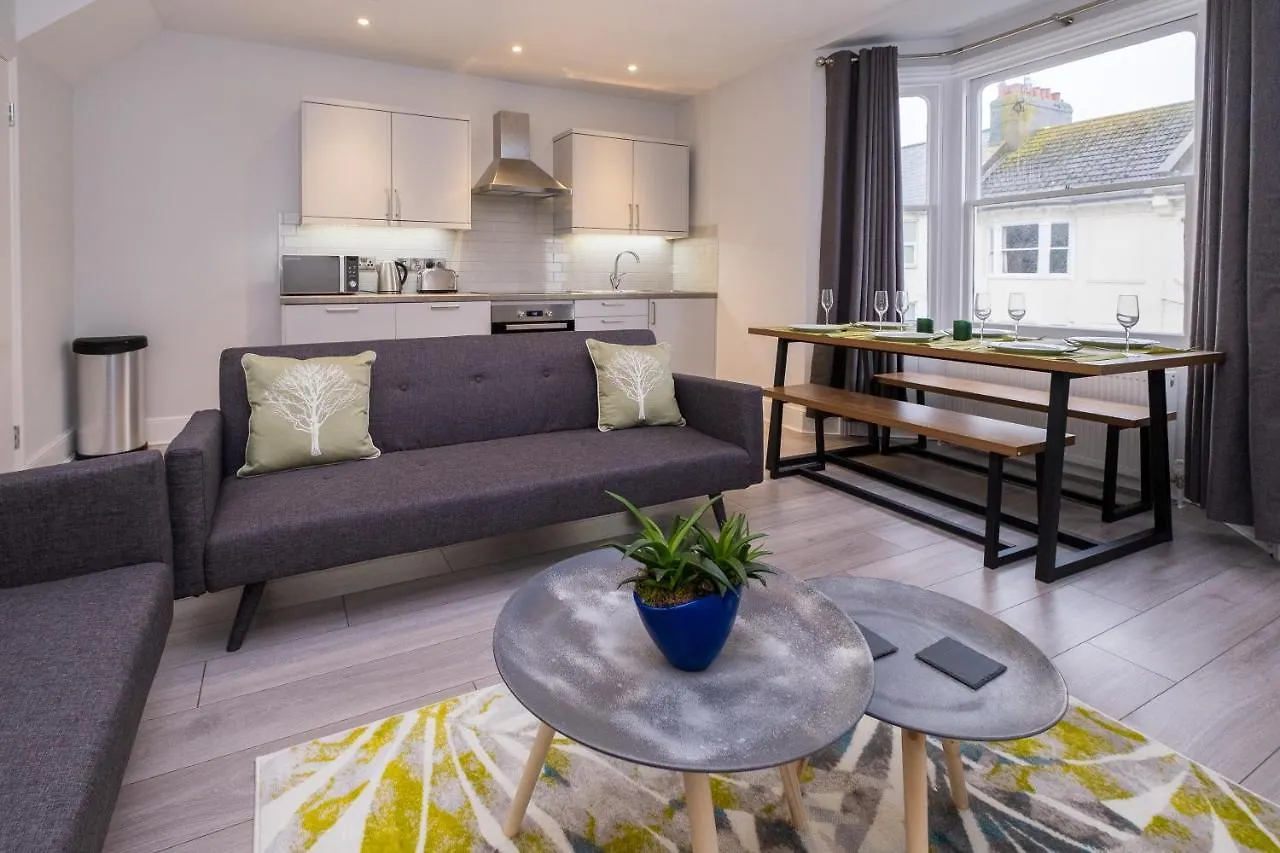 Beautiful Central Apartment 브라이턴